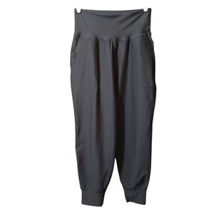 Old Navy Active Powersoft High- Rise Go-Dry Leggings